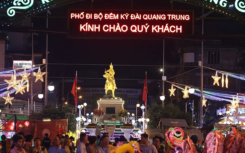 Phố đi bộ Kỳ Đài Quang Trung