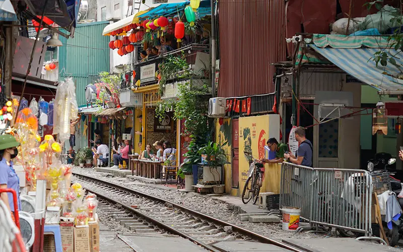 Sự Thay Đổi Bắt Đầu của Phố Đường Tàu Hà Nội