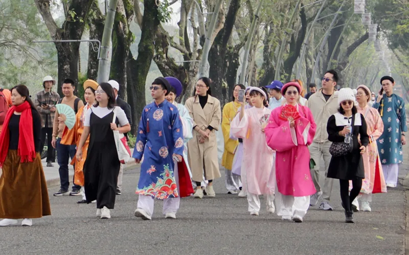 Những hoạt động chụp ảnh áo dài khác