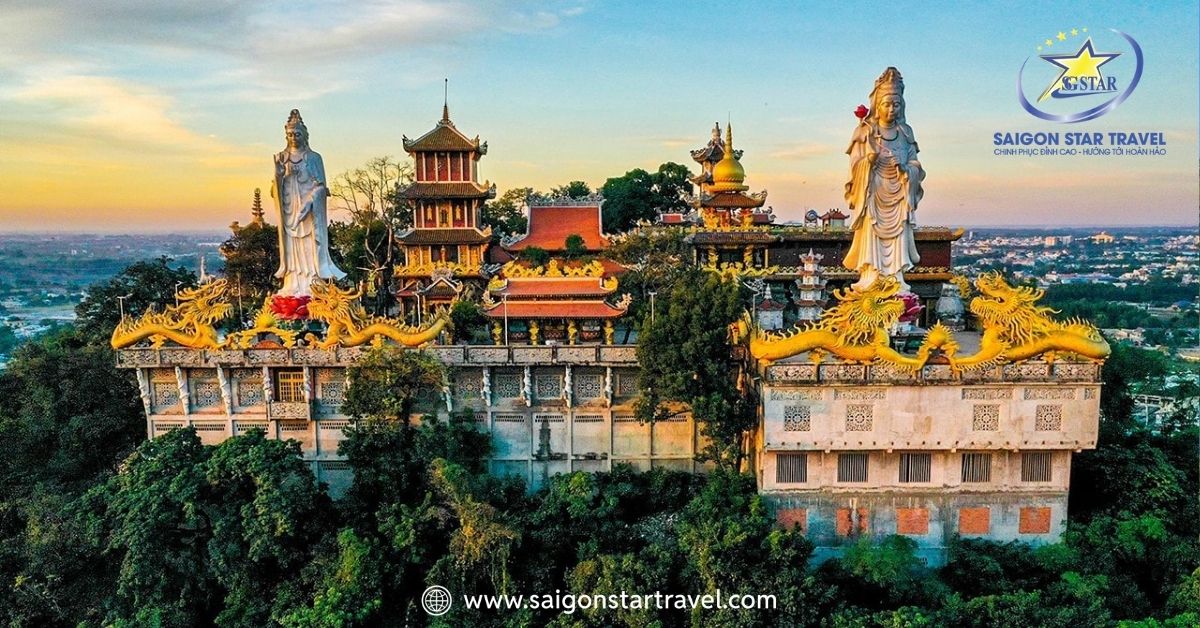 Không gian cổ kính đón Tết tại Trung tâm Văn hoá Nghệ thuật 22 Hàng Buồm