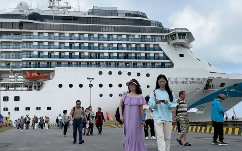 Tàu Adora Mediterranea chương trình tham quan phong phú