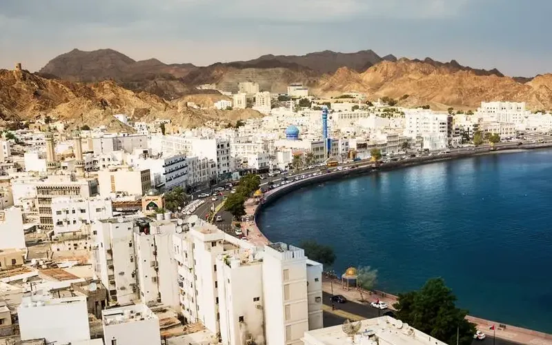 Tình Người Giữa Bão Táp