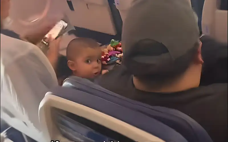 Món Quà Bất Ngờ Từ 160 Hành Khách Trên Chuyến Bay Southwest Airlines