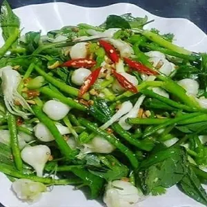 Gỏi tỏi Lý sơn