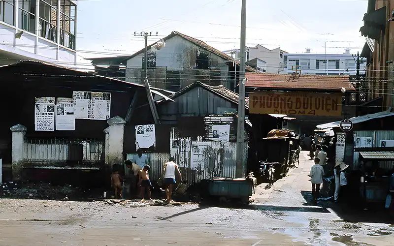Phố tây Bùi Viện ngày xưa